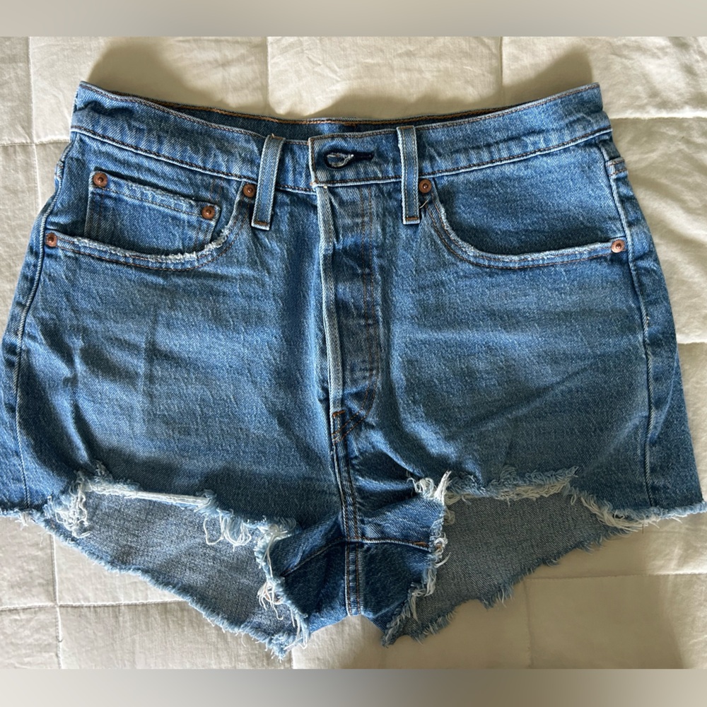 Vintage Levi’s shorts